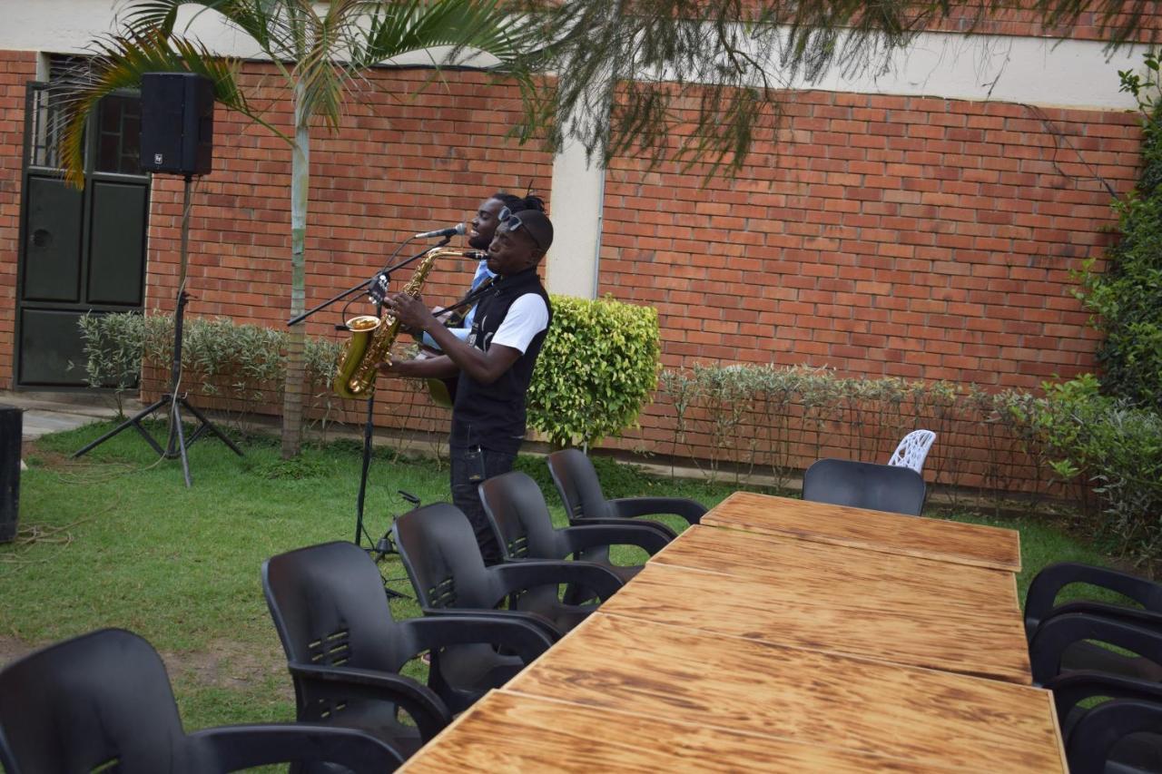 Acacia Hotel Mbarara Nyamitanga Bagian luar foto
