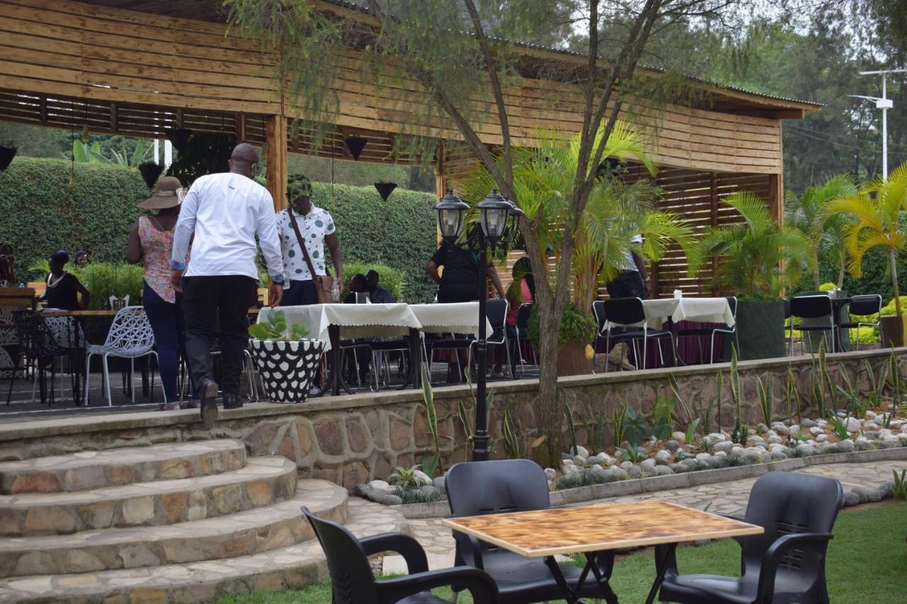 Acacia Hotel Mbarara Nyamitanga Bagian luar foto