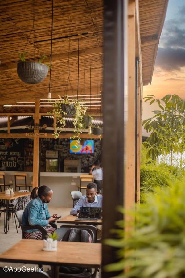 Acacia Hotel Mbarara Nyamitanga Bagian luar foto